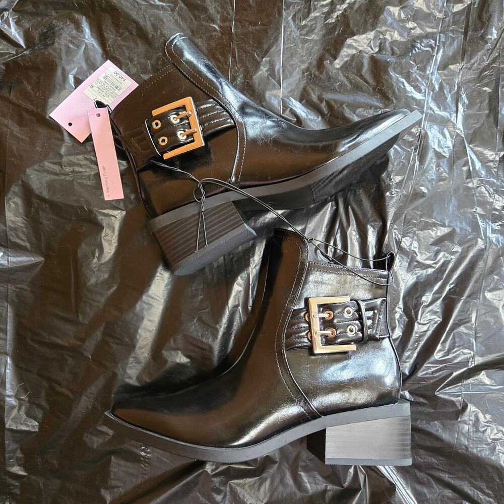 Wild Fable Giovanna Boots Pointed Toe Western Chelsea Ankle Boot NWT 7 Black - Picture 2 of 5